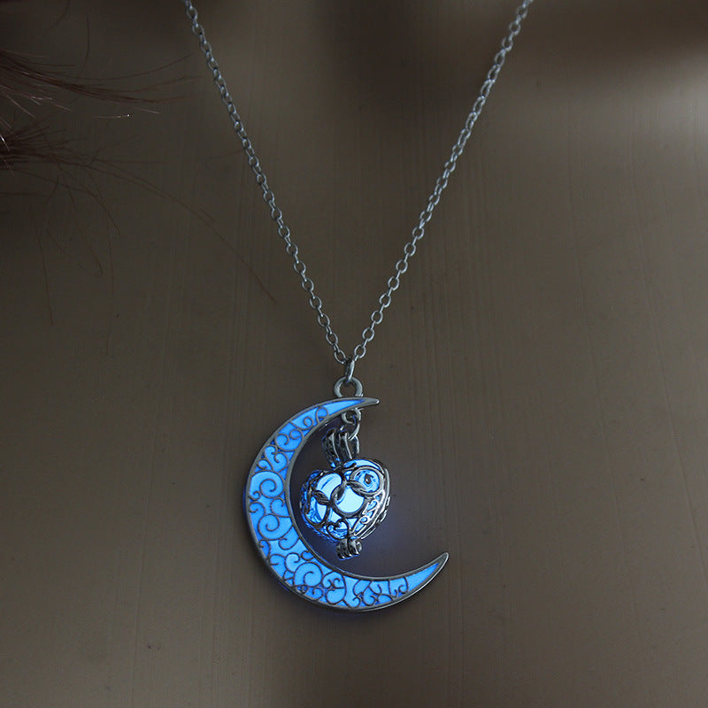 Glow-in-the-Dark Pendant Necklace - product image 16