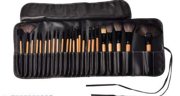 24-Piece Professional Makeup Brush Set - product image 4