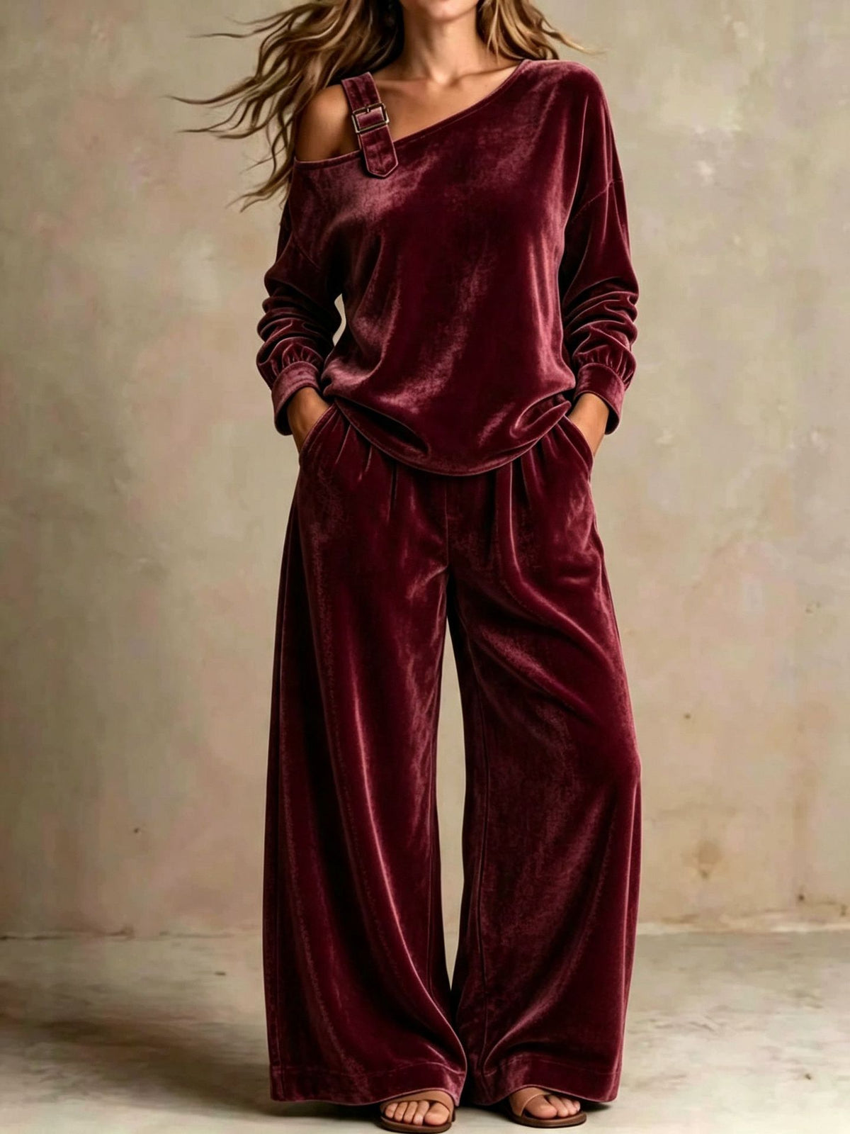 Women's Off-Shoulder Gold Velvet Two-Piece Set - product image 6