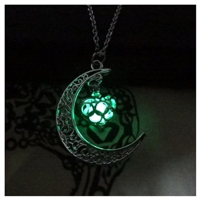 Glow-in-the-Dark Pendant Necklace - product image 18