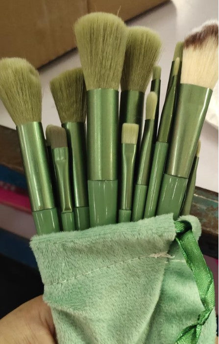 13-Piece Makeup Brush Set for Face & Eyes - view 11