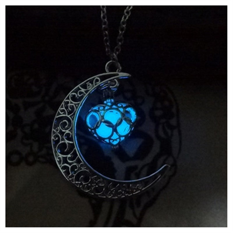 Glow-in-the-Dark Pendant Necklace - product image 10