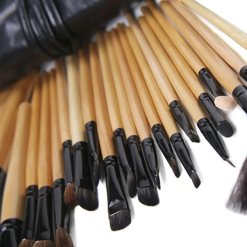 24-Piece Professional Makeup Brush Set - product image 2
