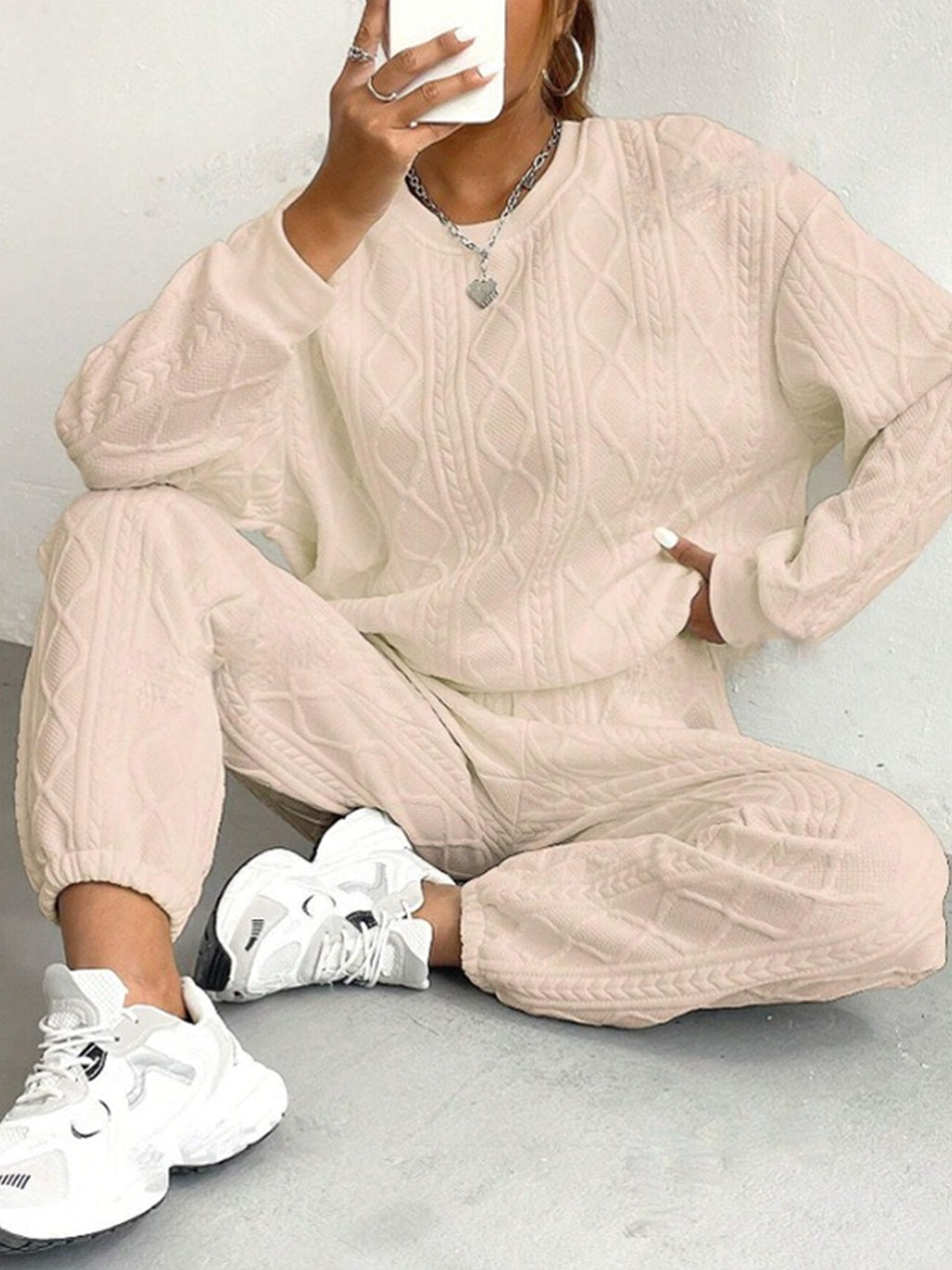 Women’s Twist-Detail Long-Sleeve Top & Leggings Set - product image 4